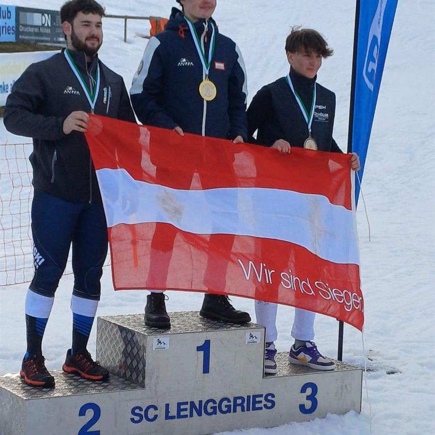 WM 2025 Siegerehrung Risenslalom (1)