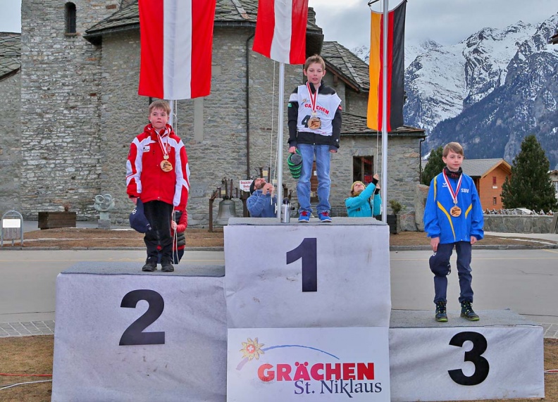 © PHOTO PLOHE 5099 Siegerehrung Slalom Schüler männlich 1