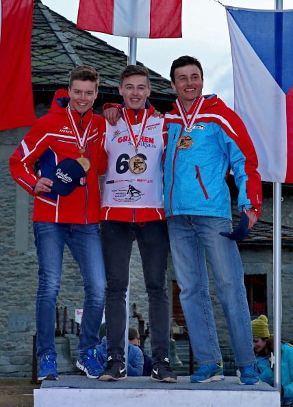 © PHOTO PLOHE 5114 Siegerehrung Slalom Jugend männlich